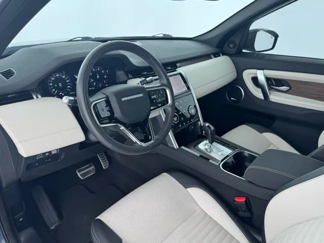 Land Rover Discovery Sport — Фото автомобиля 4