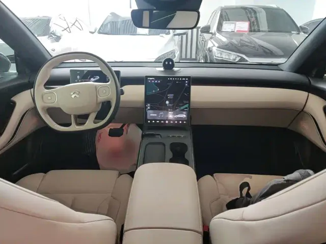 Nio ET5 Touring — Фото автомобиля 5