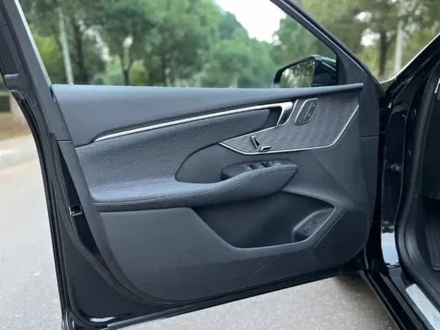 Buick LaCrosse — Фото автомобиля 12