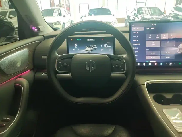 Leapmotor C11 — Фото автомобиля 10