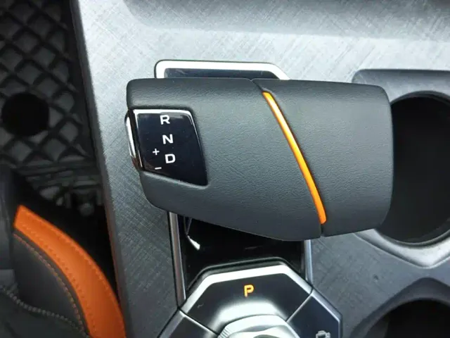 Changan Changan UNI-V 2023 1.5T Premium Edition — Фото автомобиля 16
