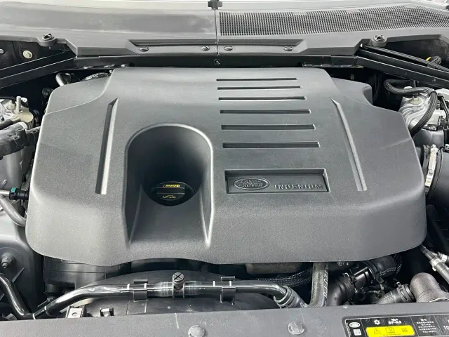 Land Rover Defender — Фото автомобиля 23