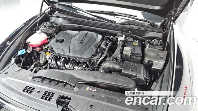 Hyundai Grandeur GN7 — Фото автомобиля 9