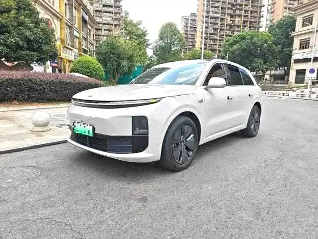 Фотография автомобиля — Li Auto L6