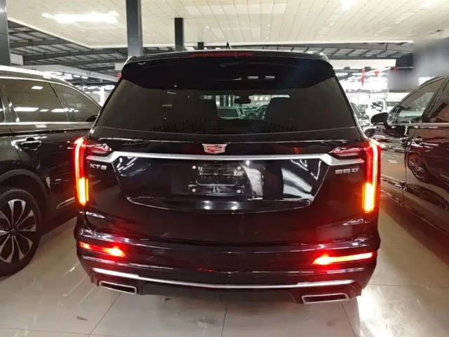 Cadillac XT6 — Фото автомобиля 5
