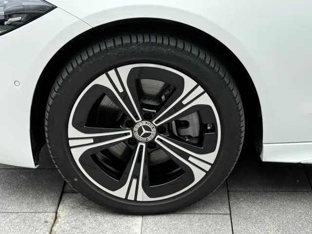 Mercedes-Benz C-Class — Фото автомобиля 10