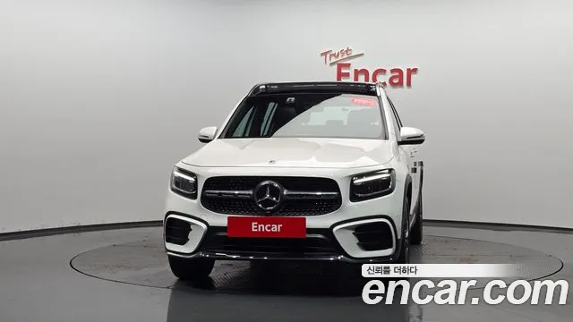 Mercedes-Benz GLB-Class — Фото автомобиля 3