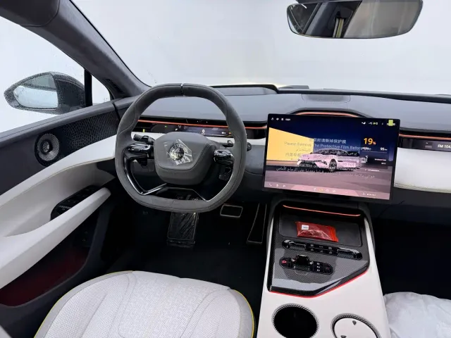 Lotus Emeya — Фото автомобиля 14