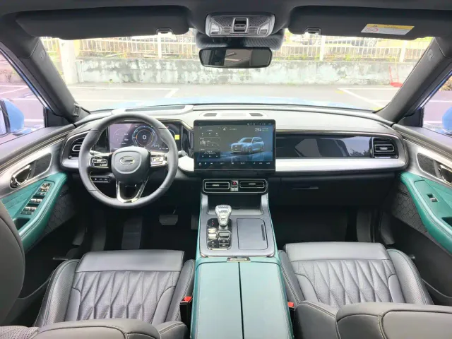 GAC Trumpchi Trumpchi GS8 2022 Dual Engine Series 2.0TM 2WD Premium Edition (7-Seater) — Фото автомобиля 11