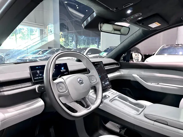 Nio ES6 — Фото автомобиля 15