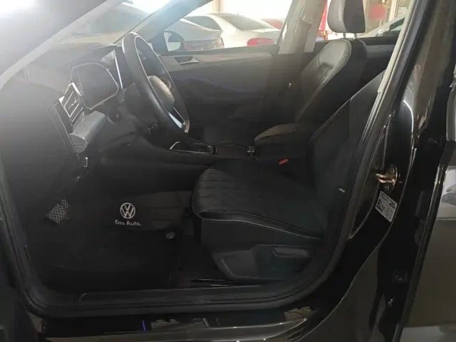 Volkswagen Sagitar — Фото автомобиля 11