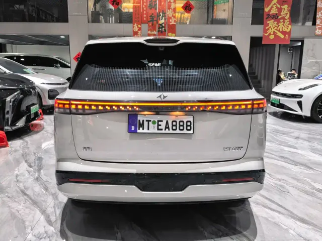 Dongfeng eπ 008 — Фото автомобиля 23