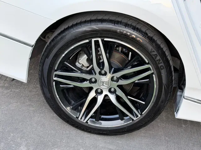 Honda Accord — Фото автомобиля 16