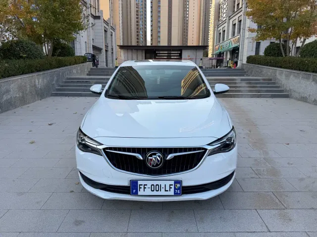 Buick Excelle — Фото автомобиля 2