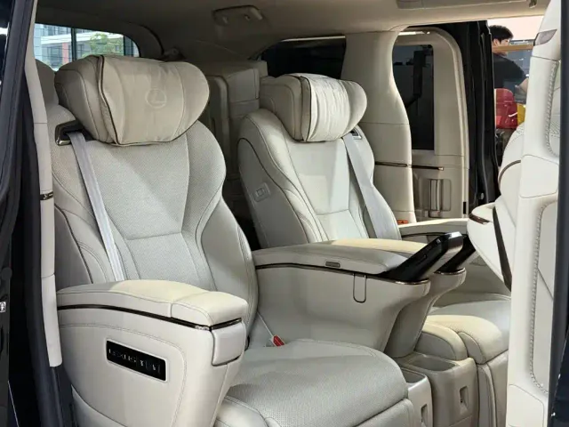 Lexus Lexus LM 2023 500h 6-Seater Prestige Edition — Фото автомобиля 22