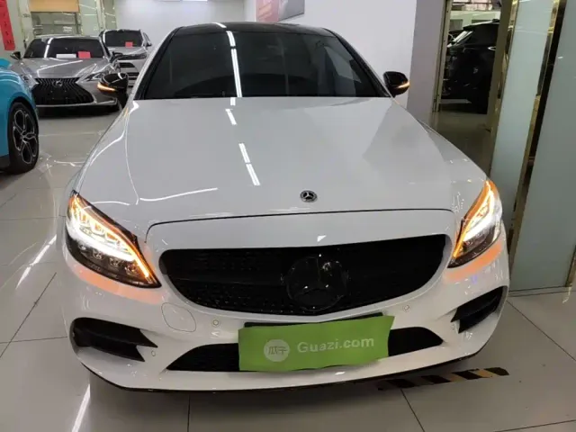 Mercedes-Benz C-Class — Фото автомобиля 2