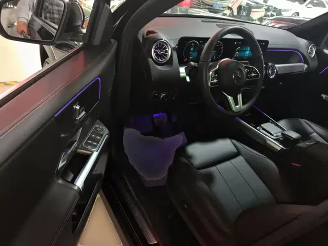 Mercedes-Benz GLB-Class — Фото автомобиля 11