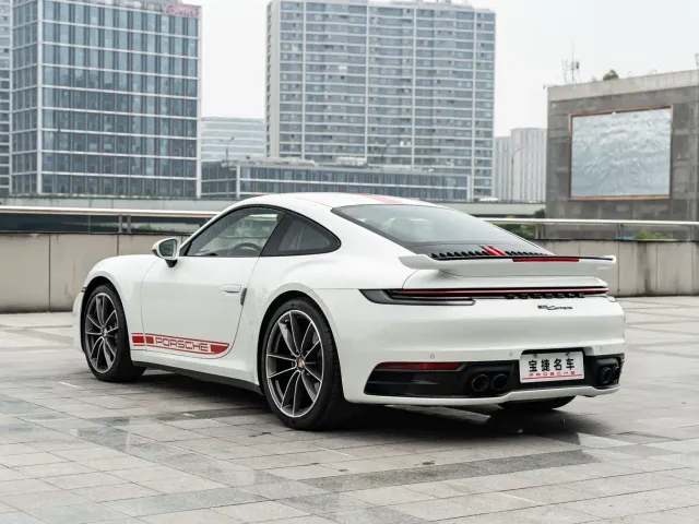 Porsche 911 — Фото автомобиля 5