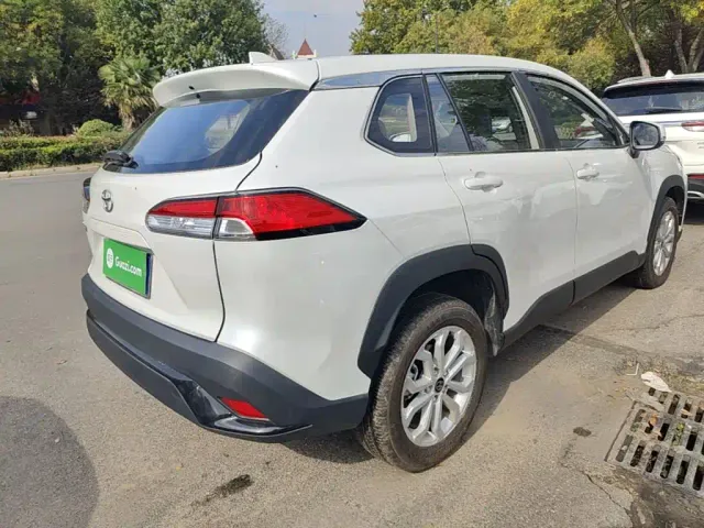 Toyota Frontlander — Фото автомобиля 6
