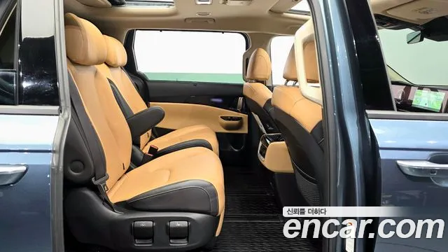 Kia Canival Carnival 4 поколение Бензин 7 мест Signature — Фото автомобиля 11