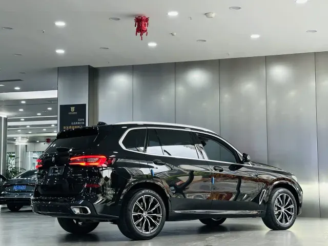 BMW X5 — Фото автомобиля 17