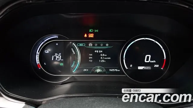 Kia Niro — Фото автомобиля 8