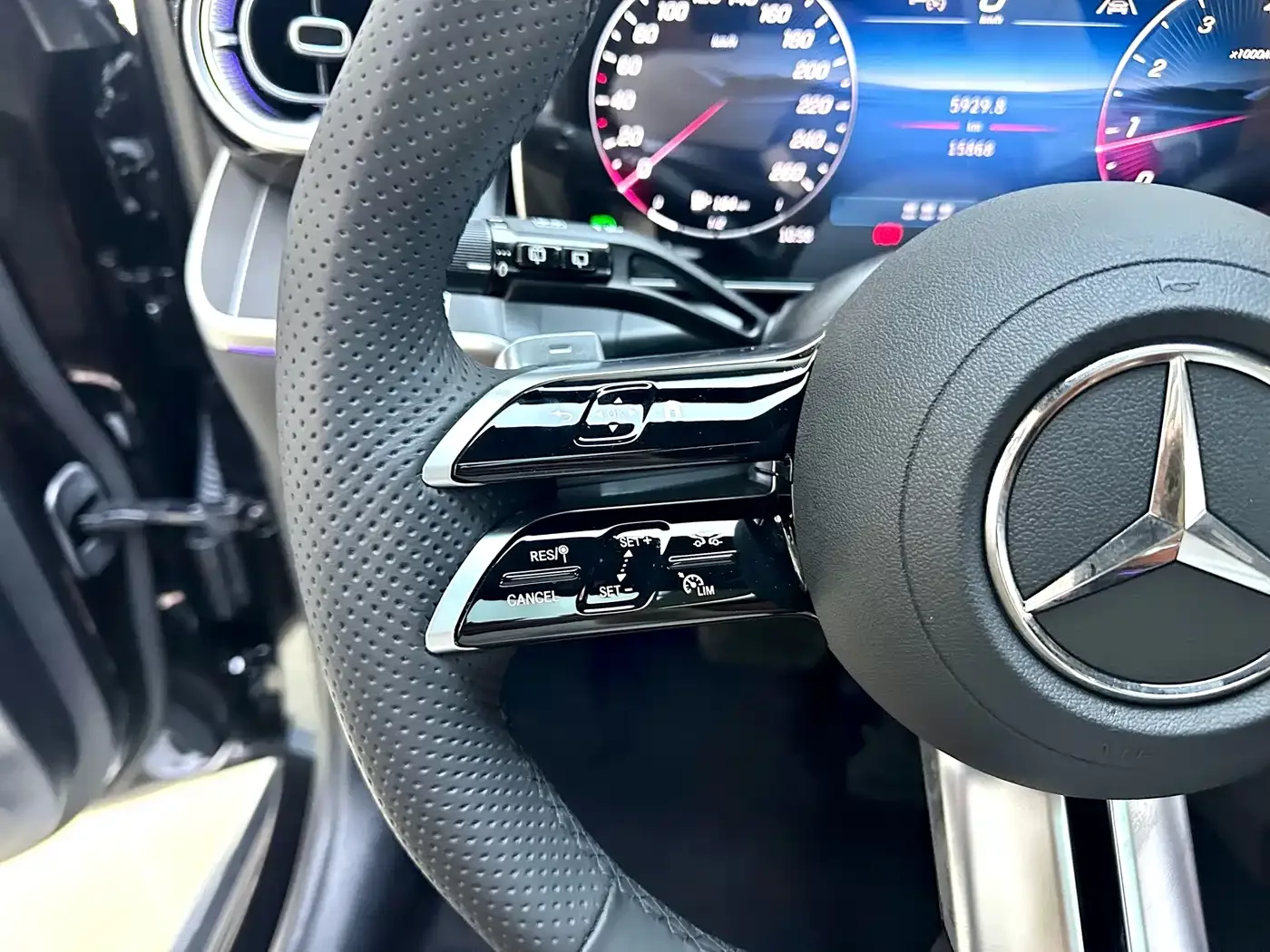 Mercedes-Benz Mercedes-Benz GLC 2024 GLC 300 L 4MATIC Dynamic 5-seater — Фото автомобиля 15