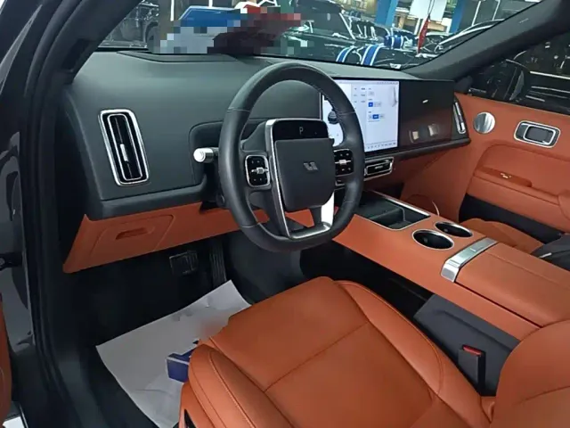 Li Auto L9 — Фото автомобиля 9