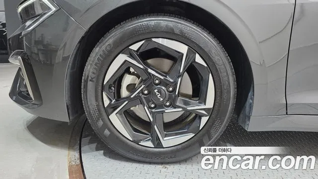 Kia K5 Новый K5 3 поколение 2.0 LPi(Для проката) — Фото автомобиля 5