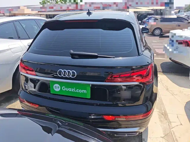 Audi Q5L — Фото автомобиля 5