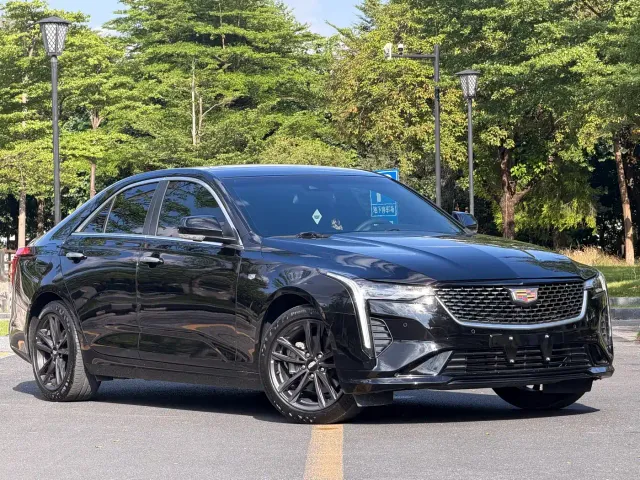 Cadillac CT4 — Фото автомобиля 2