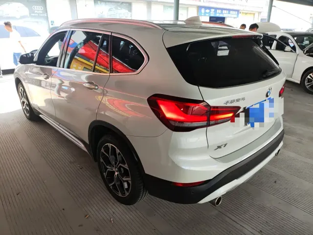 BMW X1 — Фото автомобиля 4