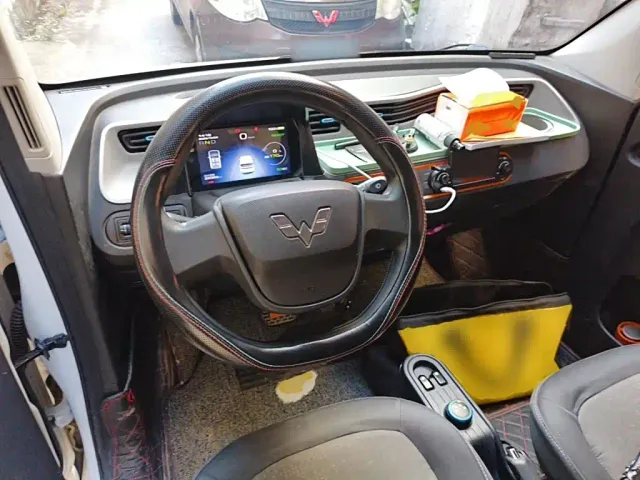 Wuling Hongguang Mini EV — Фото автомобиля 6