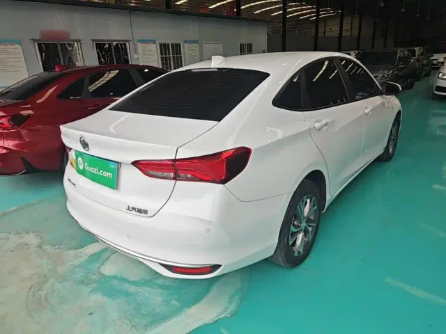 Buick Verano — Фото автомобиля 6