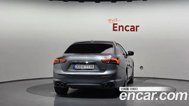 Maserati Ghibli Ghibli — Фото автомобиля 4