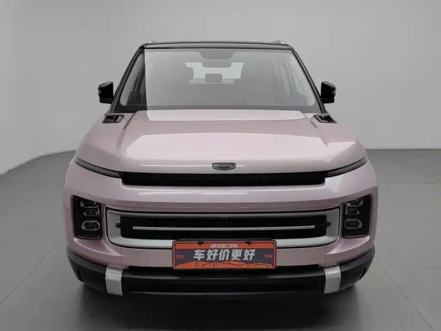 Geely Geely ICON 2023 Model 1.5TD Chocolate Deluxe Edition — Фото автомобиля 3