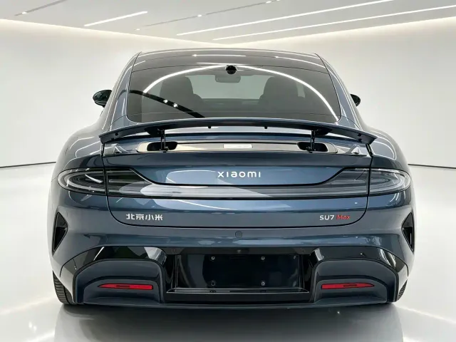 Xiaomi SU7 — Фото автомобиля 22