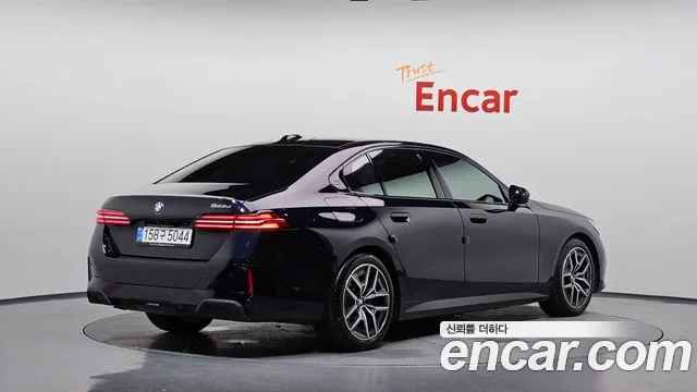 BMW 5-Series 5 серия (G60) 523d M Sport — Фото автомобиля 2