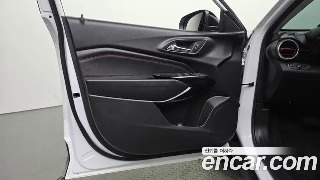 ChevroletGMDaewoo Trax Trax Кроссовер 1.2 Red Line — Фото автомобиля 23