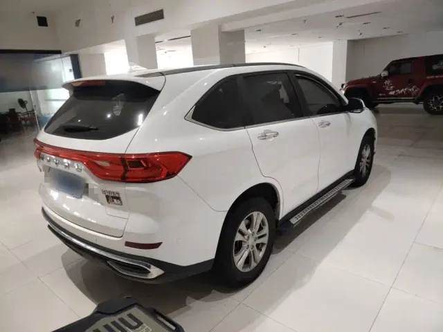 Haval M6 — Фото автомобиля 4