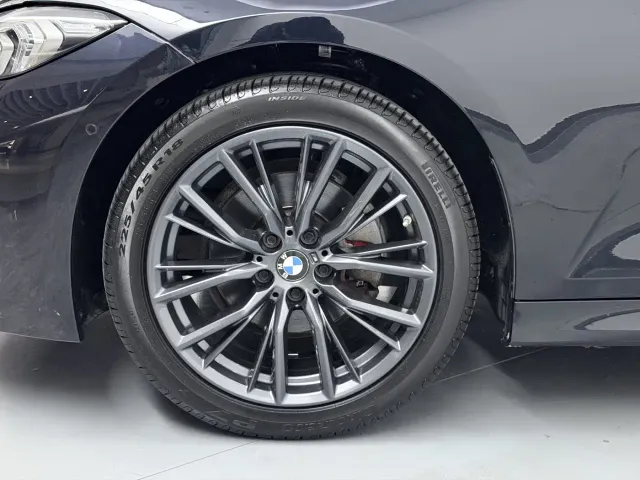 BMW 3 Series — Фото автомобиля 15