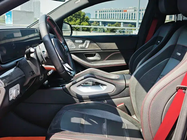 Mercedes-Benz GLE Coupe AMG — Фото автомобиля 13