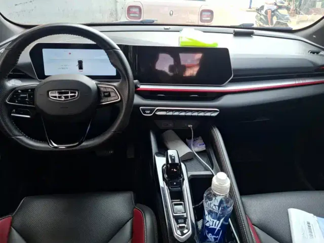 Geely Binyue — Фото автомобиля 12