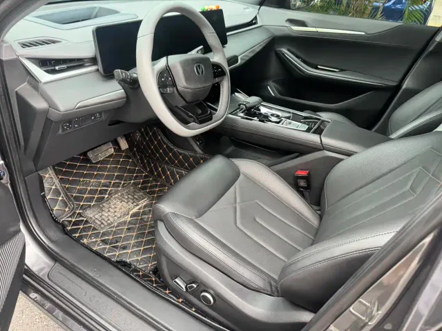 Changan Raeton Plus — Фото автомобиля 8