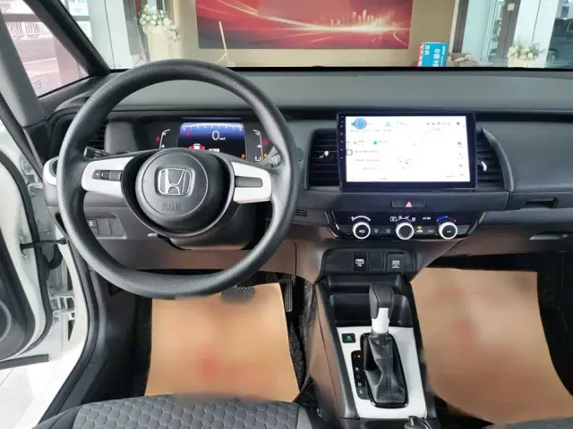 Honda Fit — Фото автомобиля 8