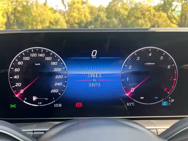 Mercedes-Benz GLE-Class — Фото автомобиля 14