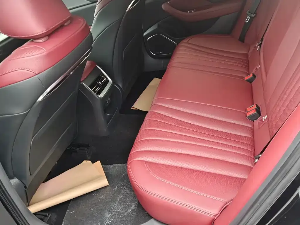 Hongqi Hongqi H5 2023 1.5T DCT Smart Connect Flag Rhythm — Фото автомобиля 8