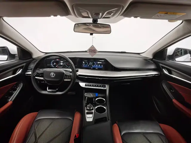 Changan Eado — Фото автомобиля 16