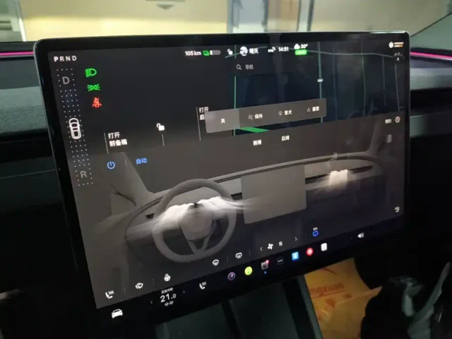 Tesla Model 3 — Фото автомобиля 12