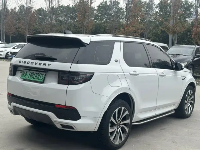 Land Rover Discovery Sport — Фото автомобиля 2